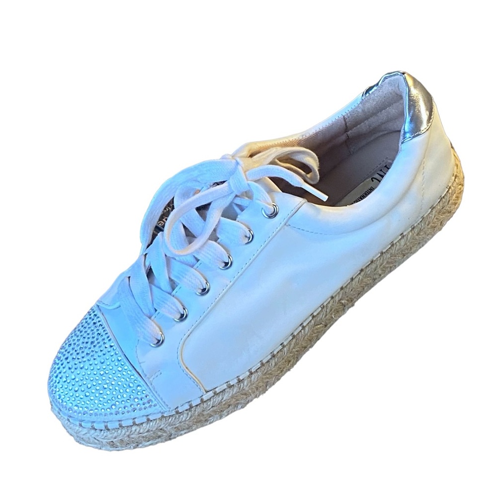 INC International Concepts White Sneaker with Rhinestones Size 8.5. - Picture 6 of 7
